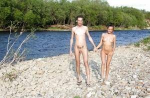 Watch this homemade photo featuring young and horny couple on chickinfo.com