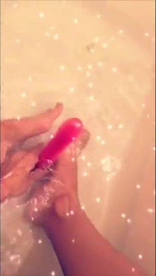 Tia Cyrus bathtub dildo riding onlyfans porn videos on chickinfo.com