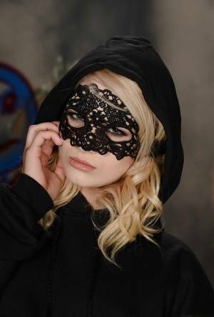 Masked blonde teen Aubrey Gold posing perfectly toned body in lingerie on chickinfo.com