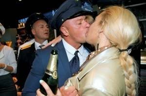 Dirty dancing is all the rage at swinger's party for pilots and stewardesses on chickinfo.com