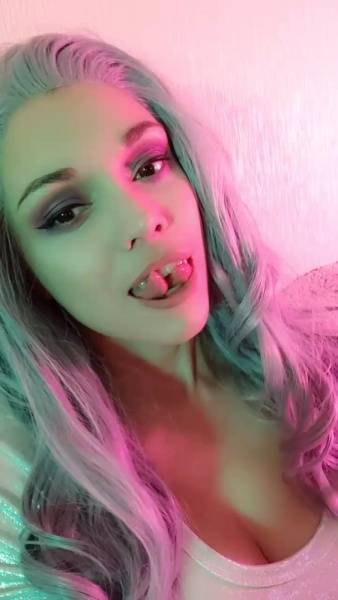 Octokuro split tongue playing 720x1280 xxx onlyfans porn video on chickinfo.com