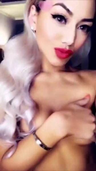 Gwen Singer vegas show masturbating snapchat premium xxx porn videos on chickinfo.com
