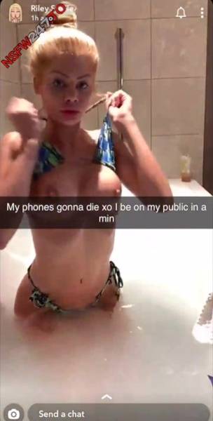 Riley Steele bathtub tease snapchat premium xxx porn videos on chickinfo.com