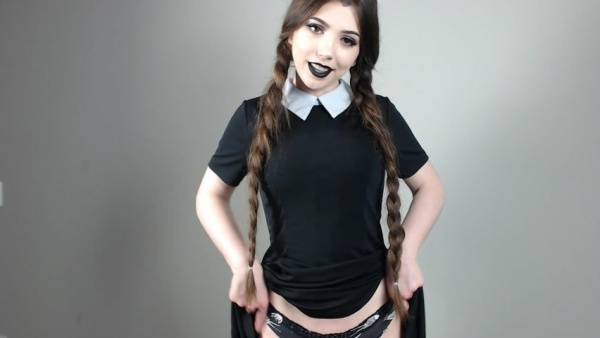 LilCanadianGirl - Horny Goth Wants your Cum on chickinfo.com