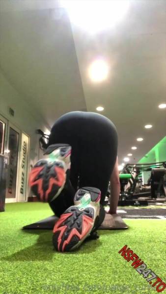 Paige Turnah Gym workout all booty onlyfans porn videos on chickinfo.com