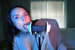HeatheredEffect ASMR OnlyFans Kissing & Licking Short Video on chickinfo.com