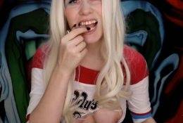 Ginger ASMR Harley Quinn Cheeky Video on chickinfo.com