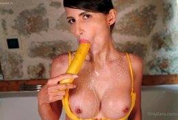 ArianaRealTV Topless Banana Blowjob Video Leaked on chickinfo.com