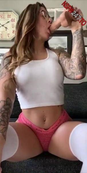 Dakota James show on couch snapchat premium xxx porn videos on chickinfo.com