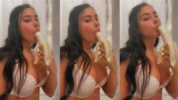Devorah Roloff Nude Banana Sucking Like Cock Video Leaked on chickinfo.com