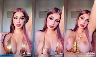 Centolain Porn Weired Voyeur Leaked OnlyFans Video on chickinfo.com