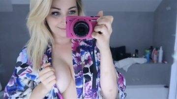 Stepanka Topless Bathroom Tour Video Leaked on chickinfo.com