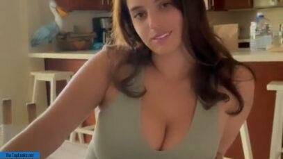 Sexy Amber Ajami Fuck Onlyfans Video Leaked on chickinfo.com
