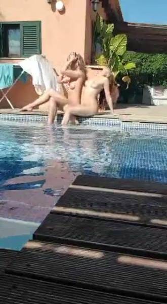 Rosa Brighid swimmingpool scene onlyfans porn videos on chickinfo.com