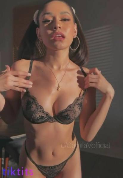 Sexy mulatto rubs her best nude tits on chickinfo.com