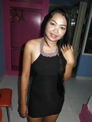 Young Thai barmaid showing off freshly shaved Bangkok pussy - Thailand - city Bangkok - county Young on chickinfo.com