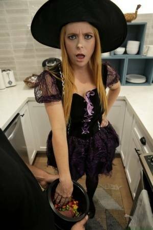 Penny Pax & Haley Reed seduce their man friend while decked out for Halloween on chickinfo.com