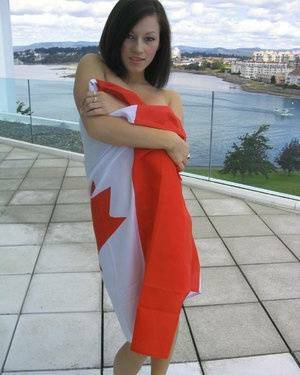 Teen amateur Kate wraps her naked body up in a Canadian flag on chickinfo.com