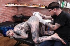 Tattoo enthusiast Amber Luke gets fucked after getting a new tat on chickinfo.com