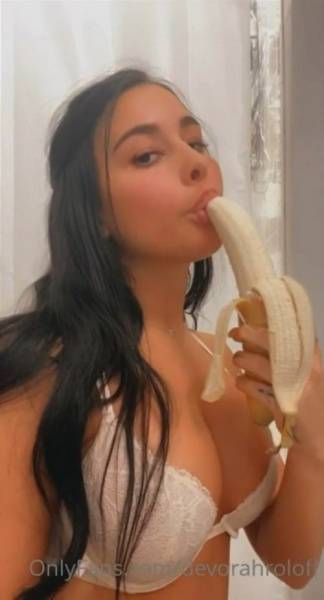 Devorah Roloff Banana on chickinfo.com