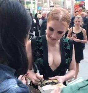 Tiktok Porn Jessica Chastain2019s cleavage steals the show on chickinfo.com