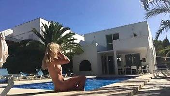 Rosa Brighid naked swimmingpool - OnlyFans free porn on chickinfo.com