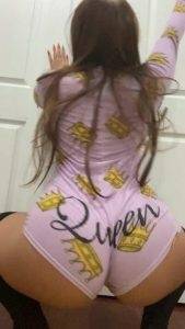 Tiktok porn Miss queen booty, my pajamas say so F09F9191 on chickinfo.com