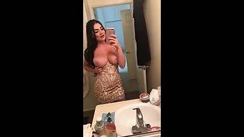 Skyla Novea Tittys out and ready out - OnlyFans free porn on chickinfo.com