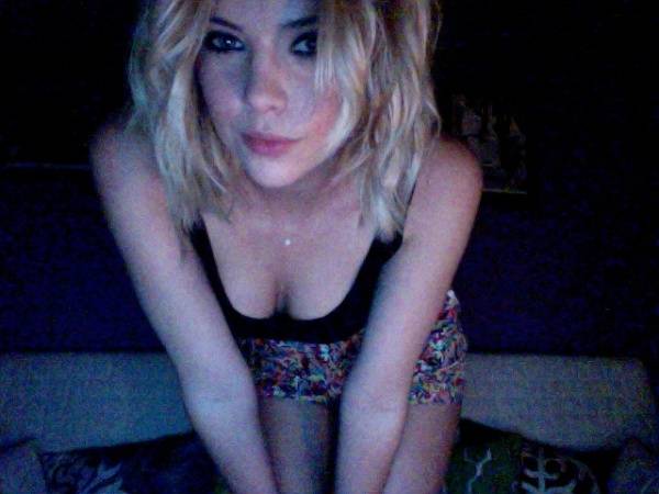 Ashley Benson Sexy on chickinfo.com