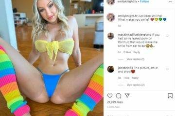 Emily Knight Nude Dildo Premium Snapchat Video on chickinfo.com