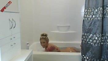 Kali Roses having fun in bathtub at my bathing time onlyfans porn videos on chickinfo.com