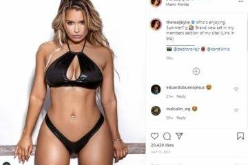 Jessica Kylie Nude Tease Perfect Ass Video on chickinfo.com