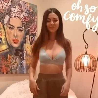 Nude Tiktok Leaked Olivia Culpo 19s perfect tits on chickinfo.com