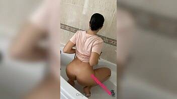 Neiva mara nude shower party onlyfans videos 2020/11/13 on chickinfo.com