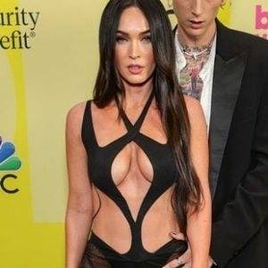 Delphine MEGAN FOX TAKES HER TITS OUT AT THE BILLBOARD MUSIC AWARDS on chickinfo.com