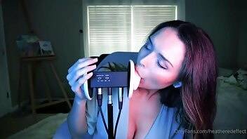 Heatheredeffect asmr onlyfans kissing & licking short video xxx on chickinfo.com