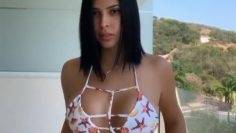 Ana Paula Saenz Showing Her Hot Body Delphine on chickinfo.com