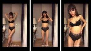 ArianaRealTV lingerie tease thothub on chickinfo.com