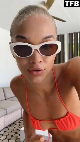 Jasmine Sanders Shows Off Her Sexy Bikini Body (10 Photos + Video) - city Sander on chickinfo.com