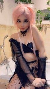 Belle Delphine Bath Time Video 2 on chickinfo.com