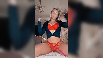 Therealbrittfit sexy body style onlyfans videos 2021/01/03 on chickinfo.com