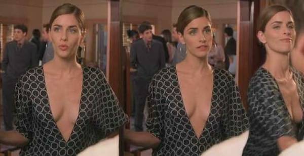 Amanda Peet Sexy on chickinfo.com