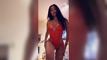 Petrovaa naughty girl like to play onlyfans leaked video on chickinfo.com