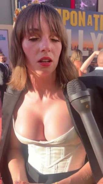 Maya Hawke Tits are amazing on chickinfo.com