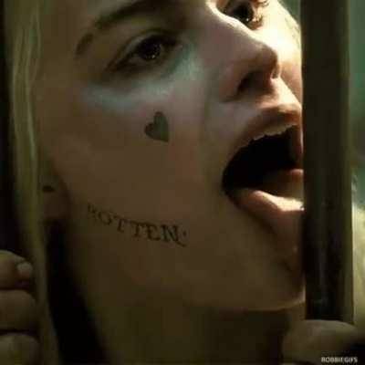 Harley Quinn(Margot Robbie) must give the filthiest head on chickinfo.com