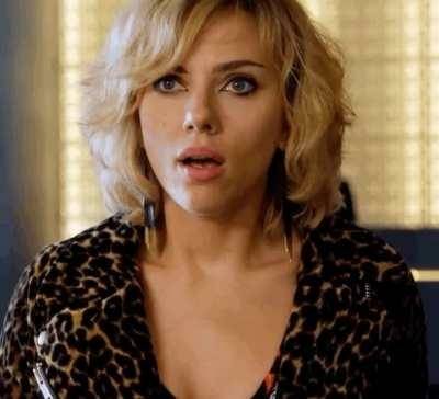 Scarlett Johansson wasn?t expecting you to be so big? on chickinfo.com