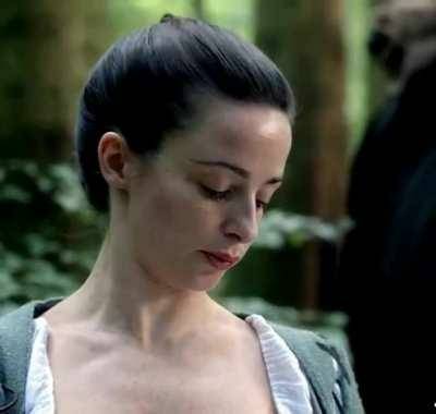 I wanna drink all of Laura Donnelly's delicious titty milk on chickinfo.com