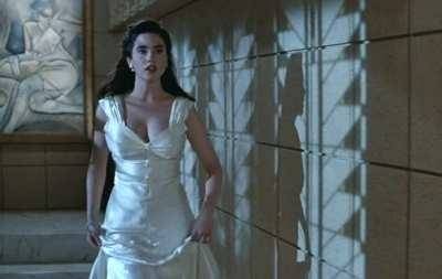 Jennifer Connelly's hour glass figure and wobbly cleavage on chickinfo.com