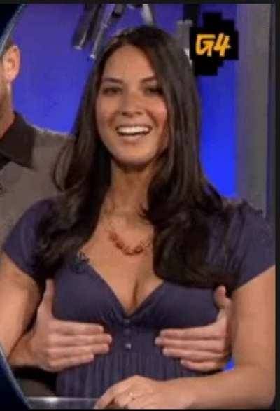 Olivia Munn loves her juggs being man handled on chickinfo.com