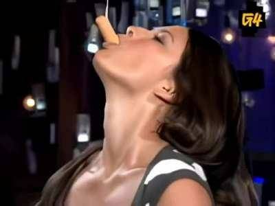 Remember Olivia Munn and her hotdog skills? on chickinfo.com